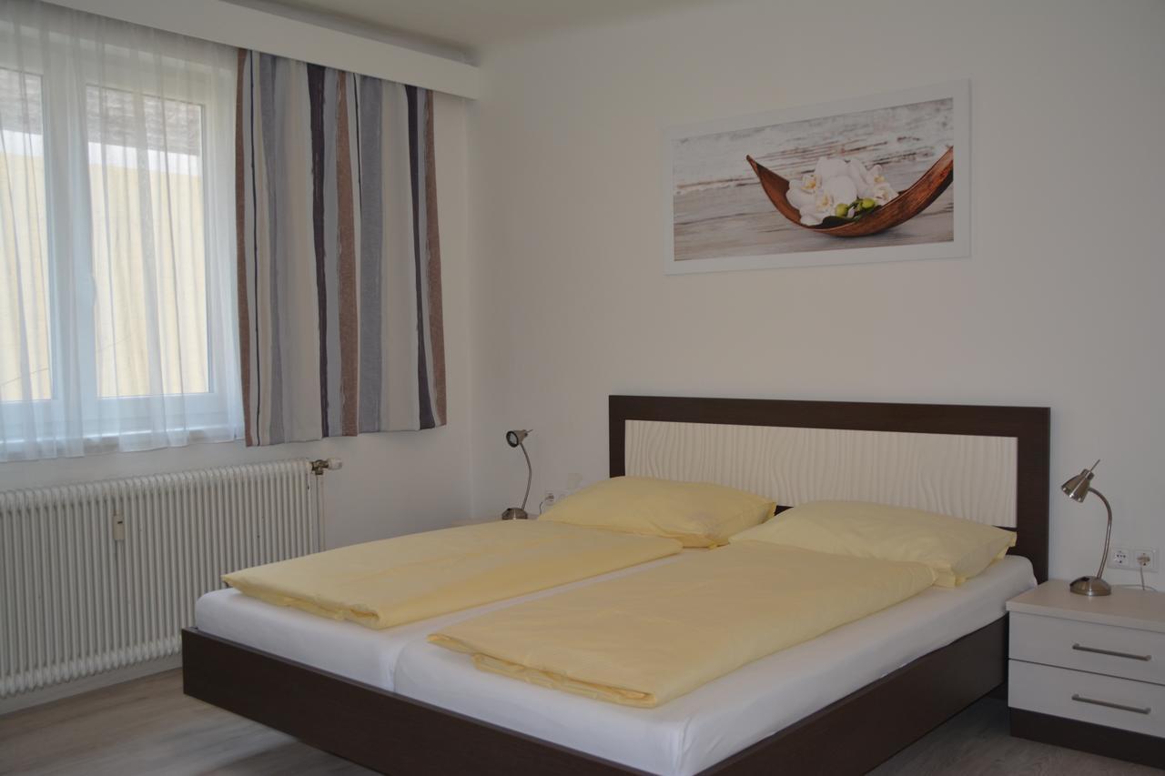 סטוקראו Hotel Lenau מראה חיצוני תמונה