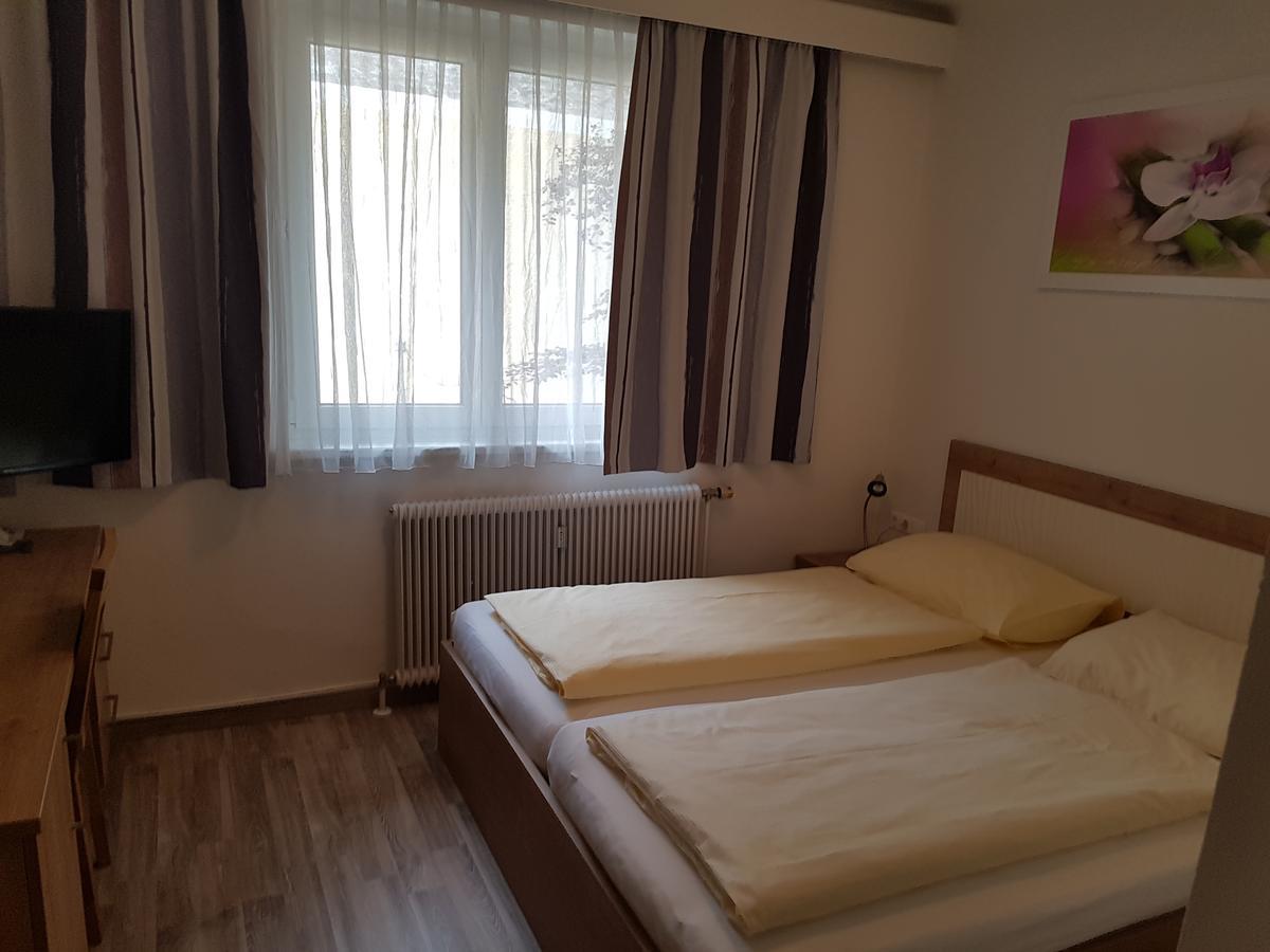 סטוקראו Hotel Lenau מראה חיצוני תמונה
